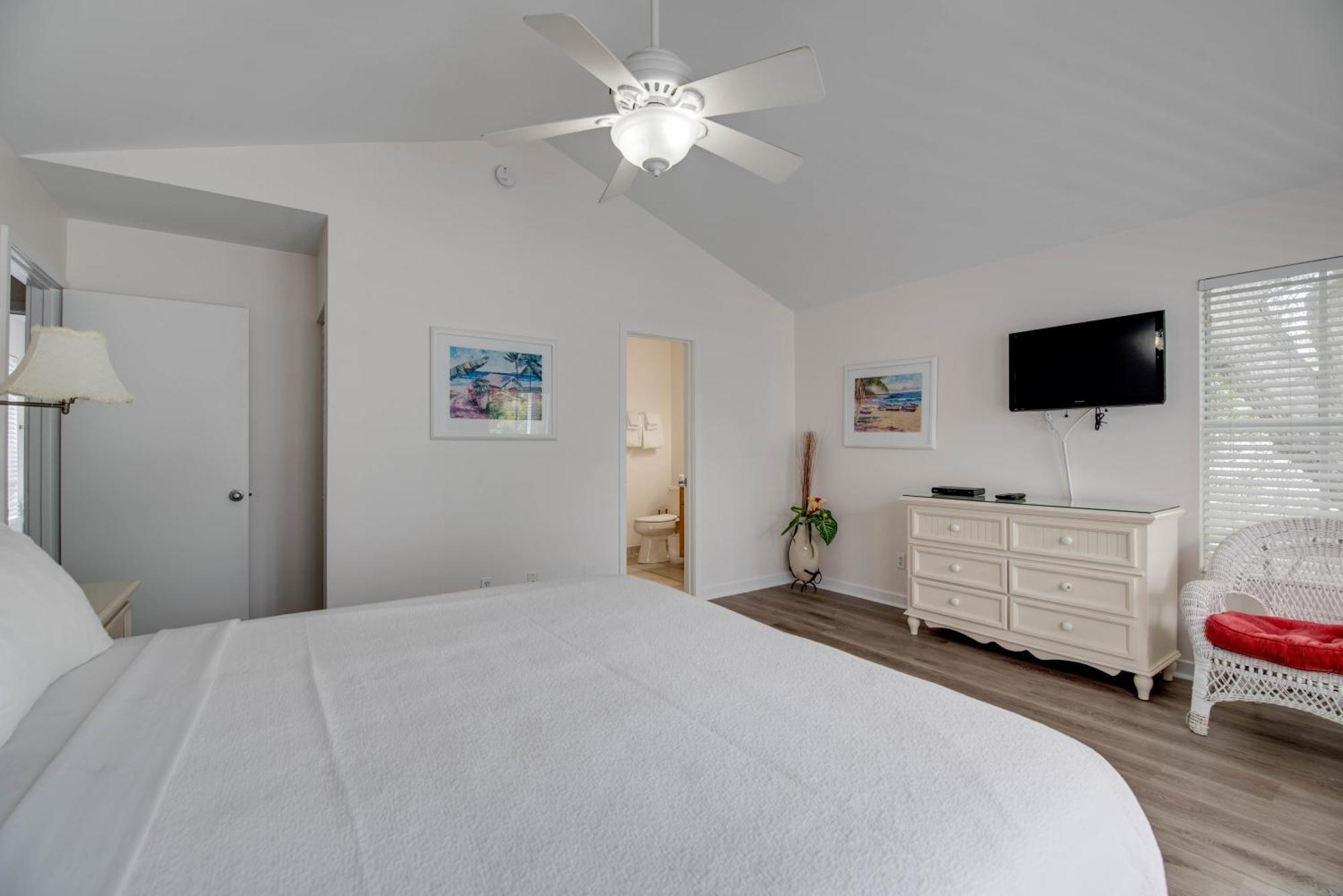 New Casa Caribe By Brightwild- Two-Story Condo Rooftop Pool キーウェスト エクステリア 写真